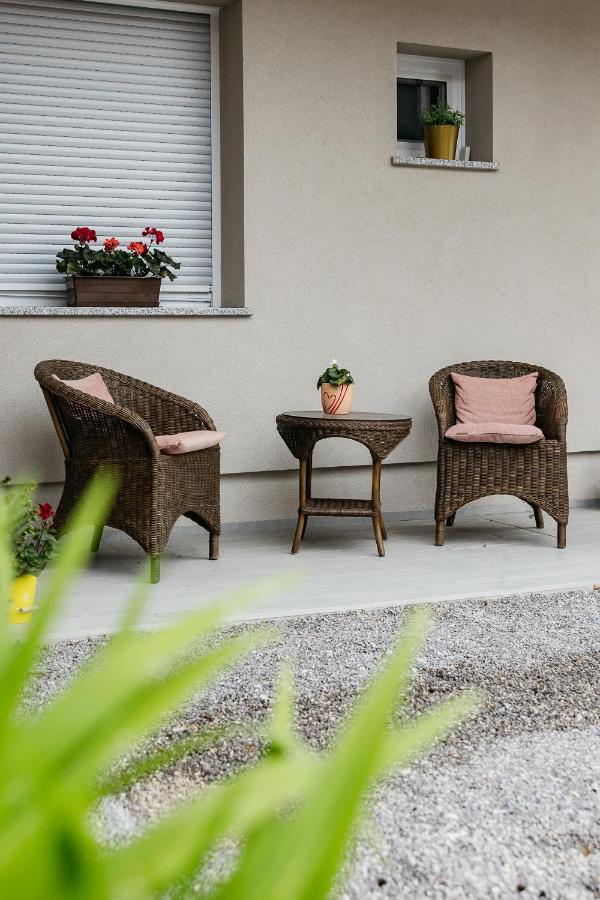 Apartments Sentvid リュブリャナ エクステリア 写真