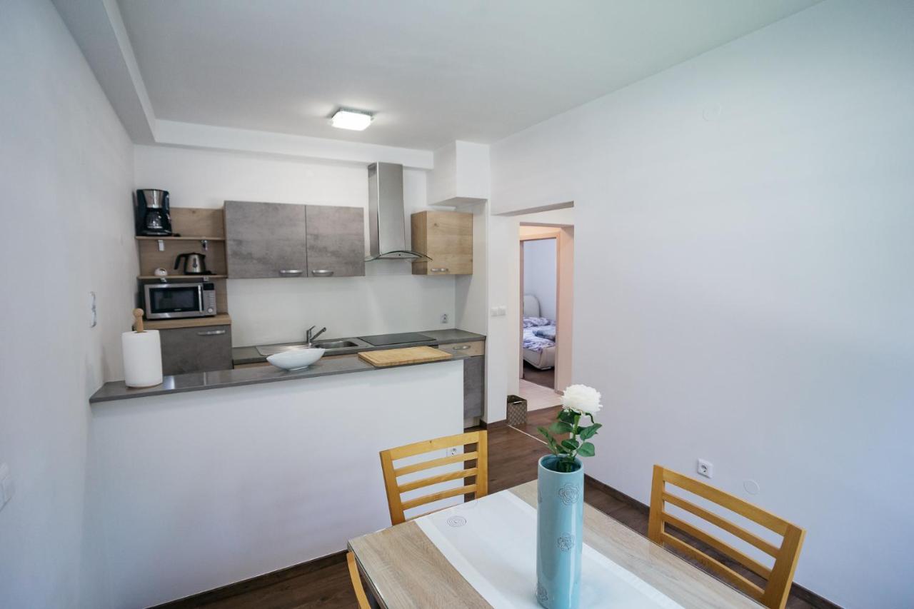 Apartments Sentvid リュブリャナ エクステリア 写真