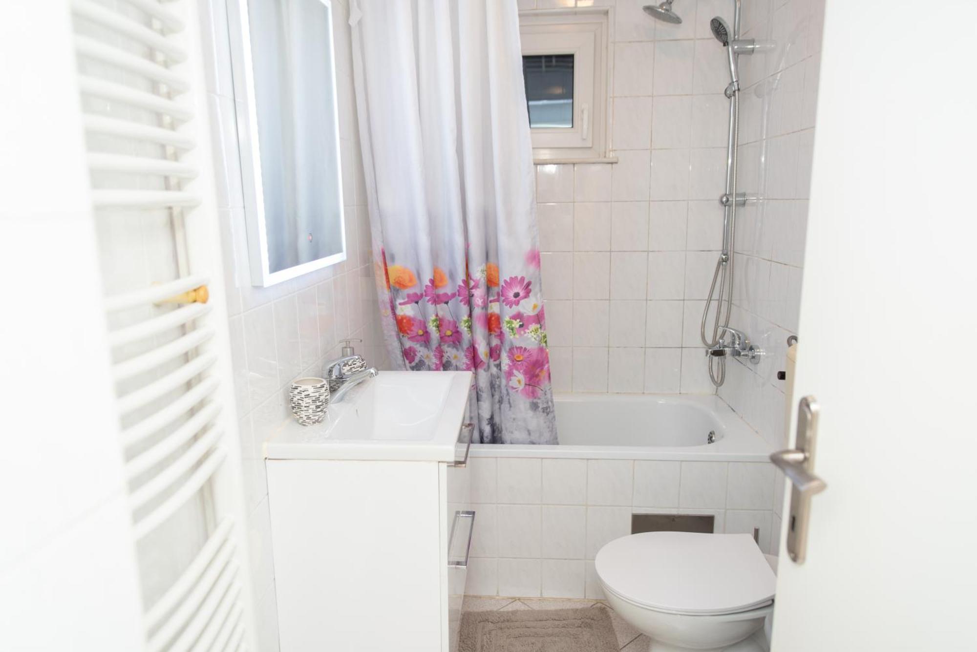 Apartments Sentvid リュブリャナ エクステリア 写真