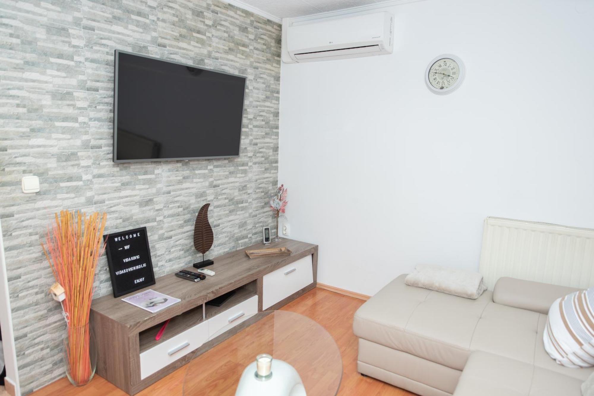 Apartments Sentvid リュブリャナ エクステリア 写真